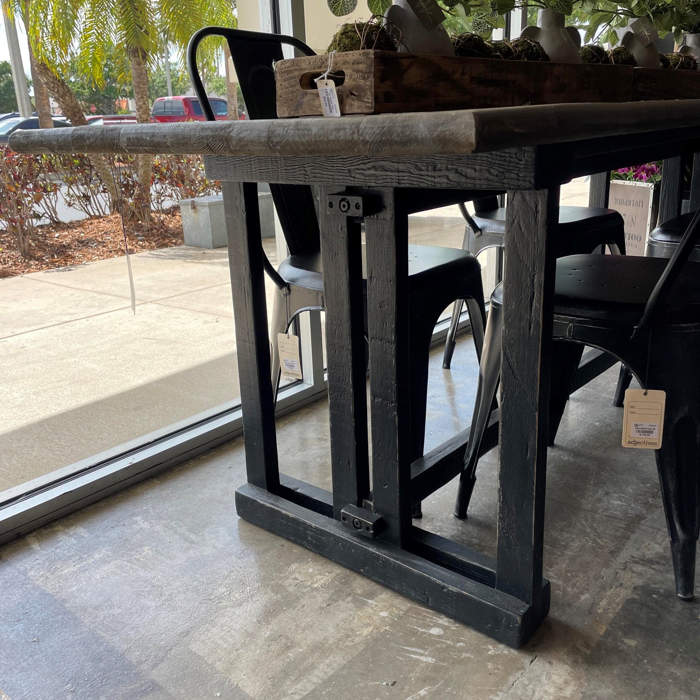 Picture of Lavone 7pc Dining Set