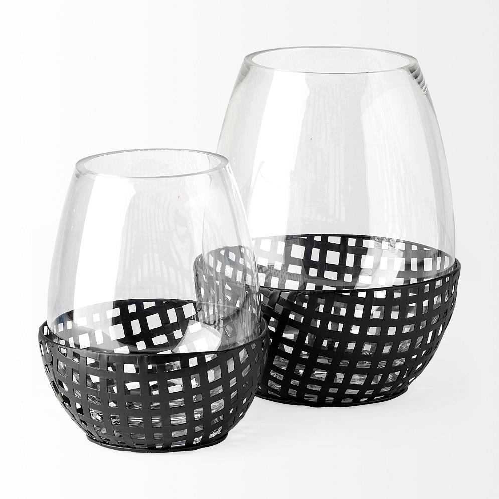 Picture of Reena Black Candle Holder Large
