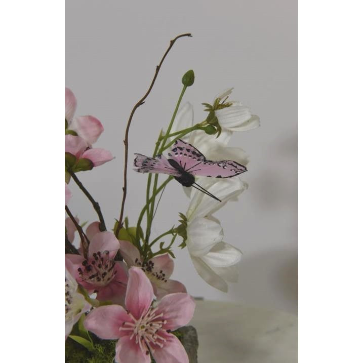 Picture of Small pink&white in faux log