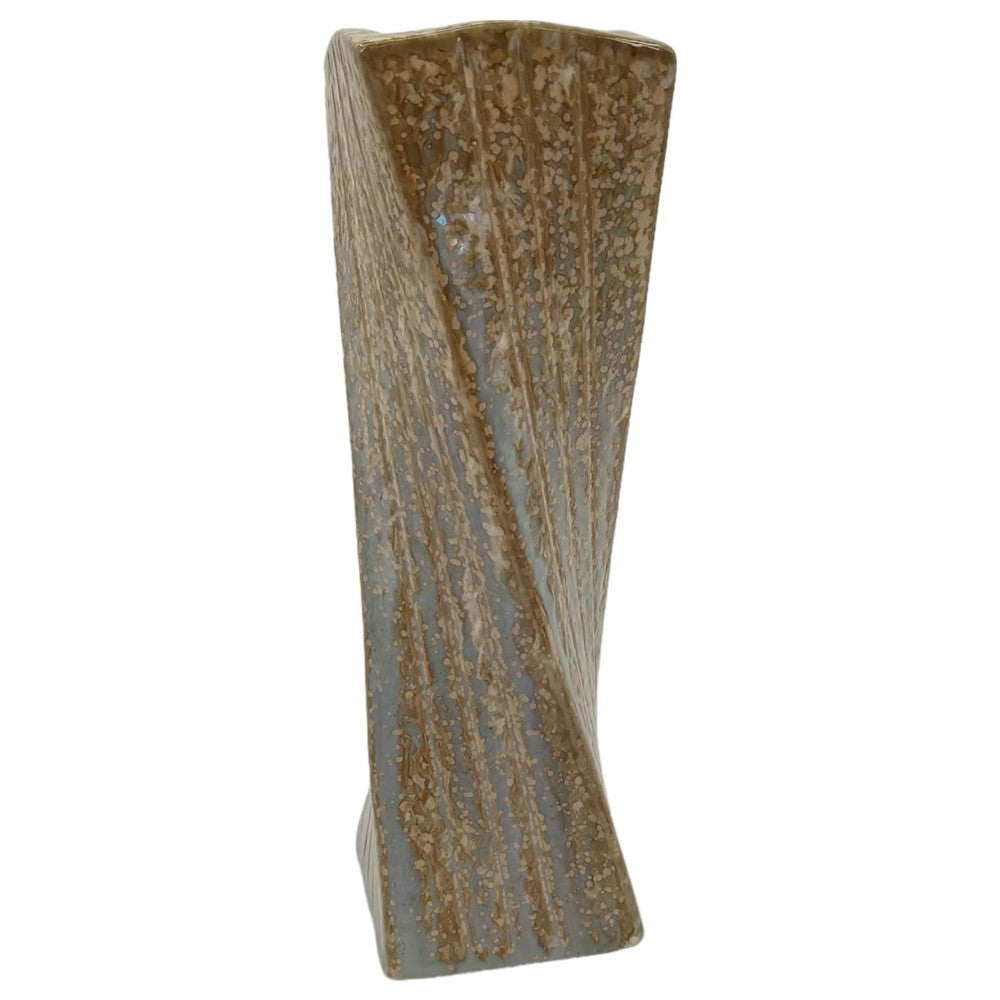 Picture of Yakima Twist Vase, Medium