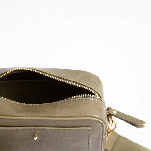 Picture of Wanderlust Collection - Camera Bag, Olive Green