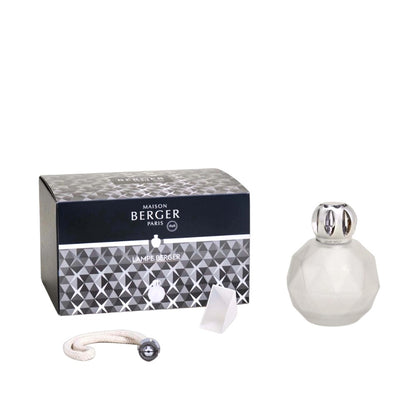 Lampe Berger set with a frosted glass design and a decorative box.